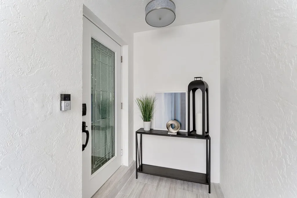 126 Harbor Circle Delray Beach FL 33483