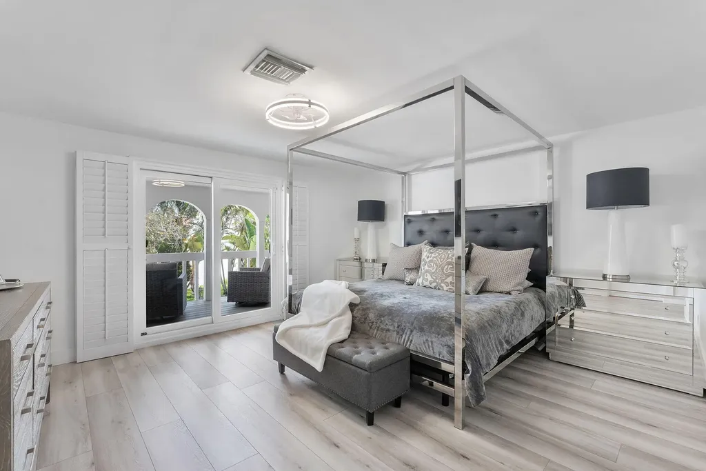 126 Harbor Circle Delray Beach FL 33483