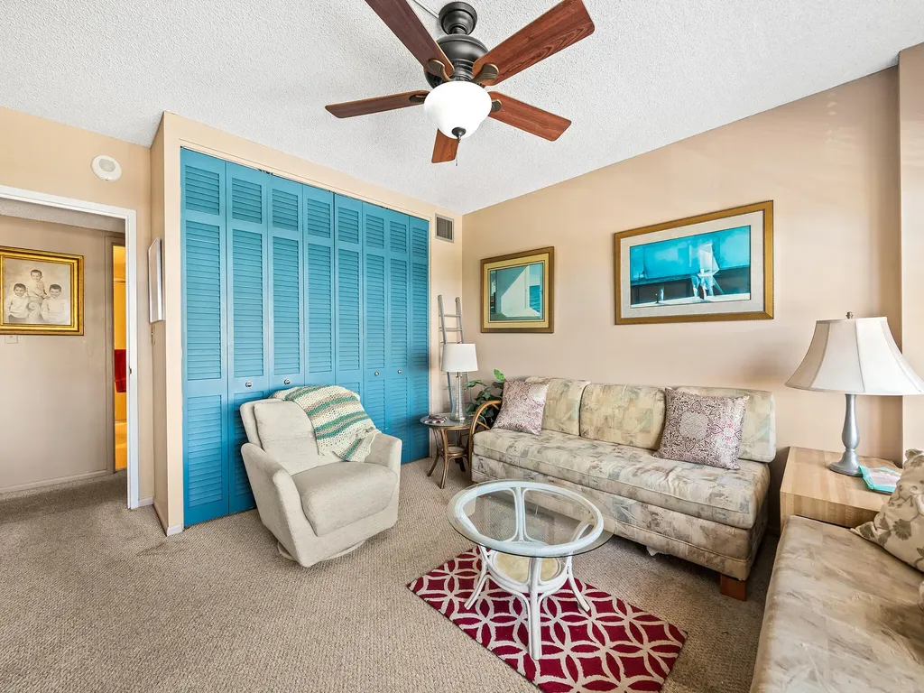 2500 E Las Olas Boulevard Fort Lauderdale FL 33301