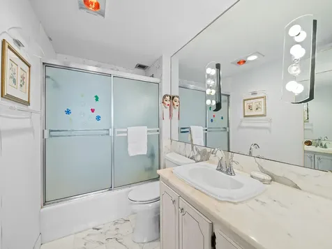 2500 E Las Olas Boulevard Fort Lauderdale FL 33301