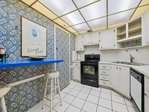 2500 E Las Olas Boulevard Fort Lauderdale FL 33301