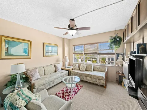 2500 E Las Olas Boulevard Fort Lauderdale FL 33301