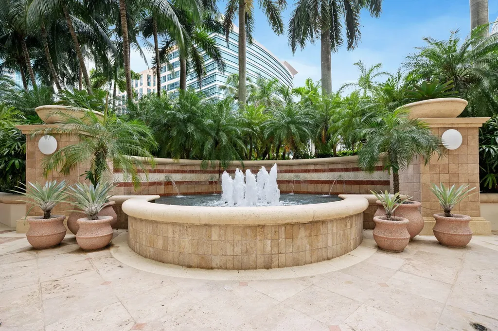 347 N New River Drive E Fort Lauderdale FL 33301