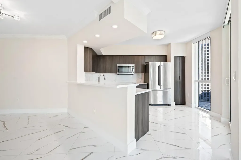 347 N New River Drive E Fort Lauderdale FL 33301