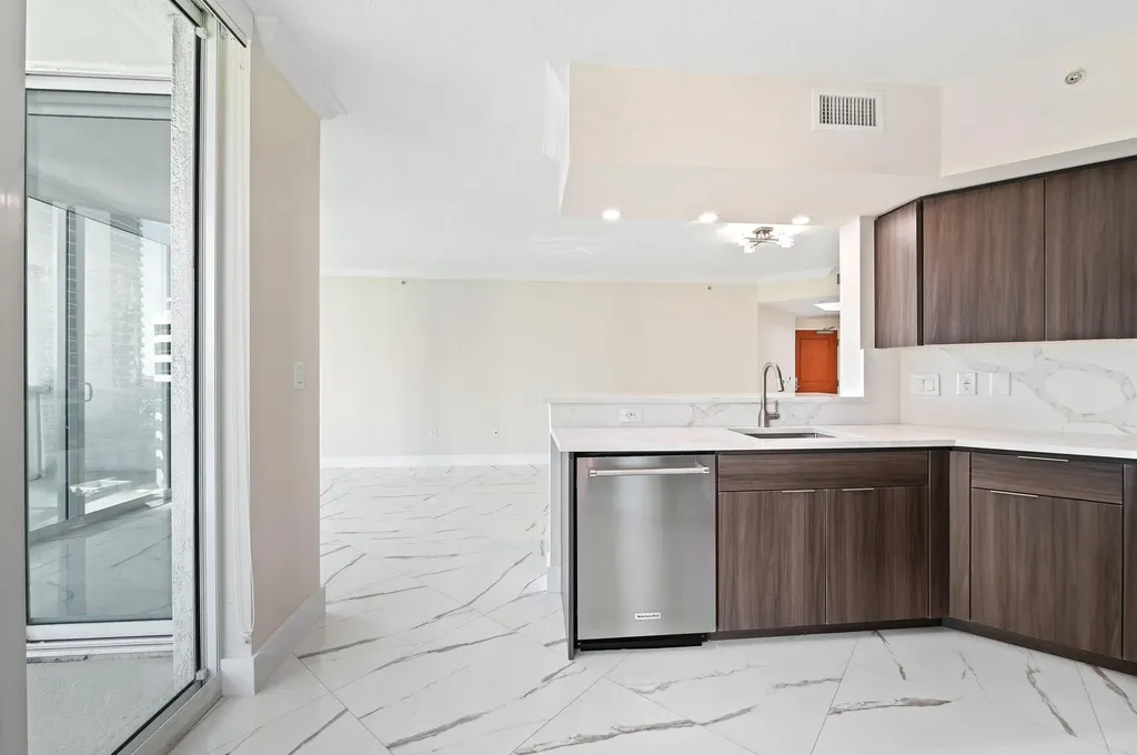 347 N New River Drive E Fort Lauderdale FL 33301