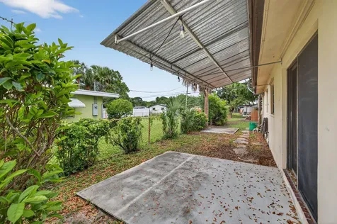 4117 NW 5th Avenue Oakland Park FL 33309
