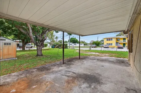 4117 NW 5th Avenue Oakland Park FL 33309