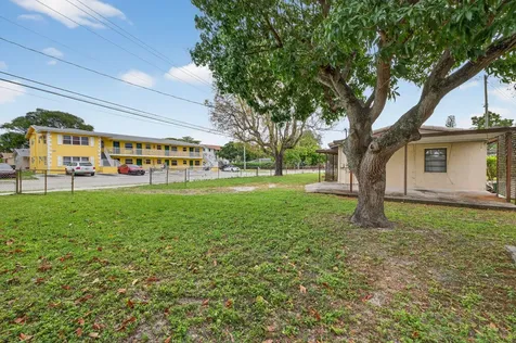 4117 NW 5th Avenue Oakland Park FL 33309