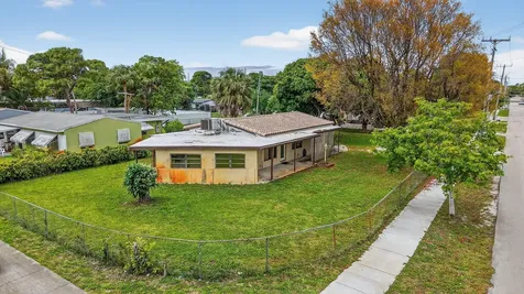 4117 NW 5th Avenue Oakland Park FL 33309
