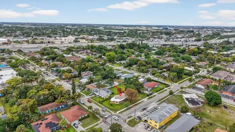 4117 NW 5th Avenue Oakland Park FL 33309