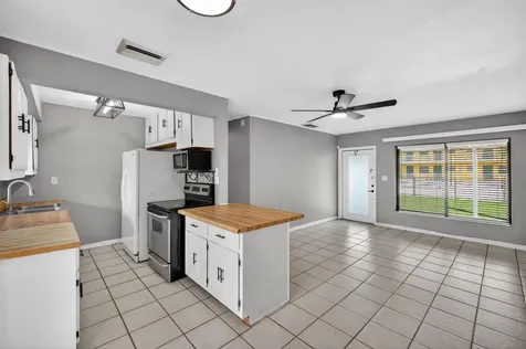 4117 NW 5th Avenue Oakland Park FL 33309