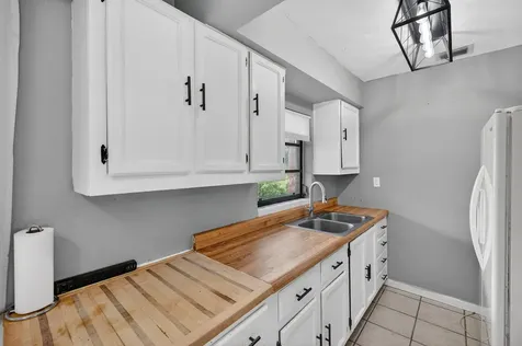 4117 NW 5th Avenue Oakland Park FL 33309