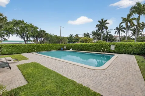 2303 S Federal Highway Boynton Beach FL 33435