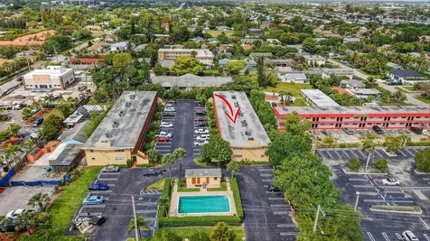 2303 S Federal Highway Boynton Beach FL 33435