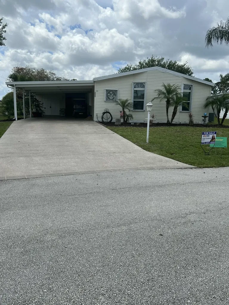 3042 5 Iron Drive Port St Lucie FL 34952