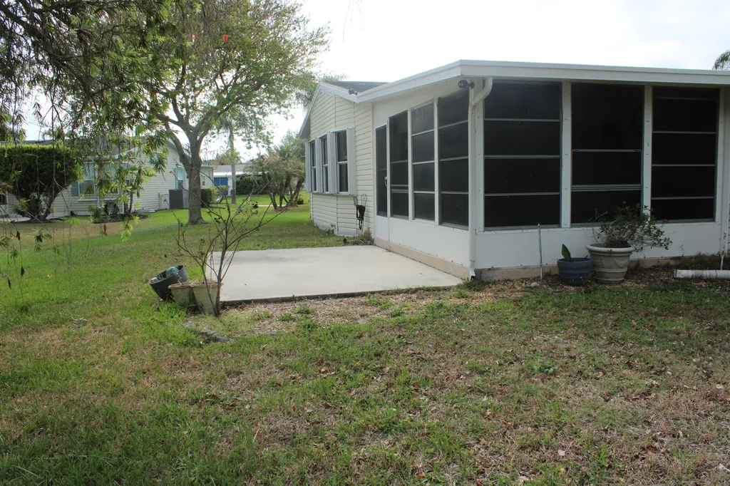 3042 5 Iron Drive Port St Lucie FL 34952