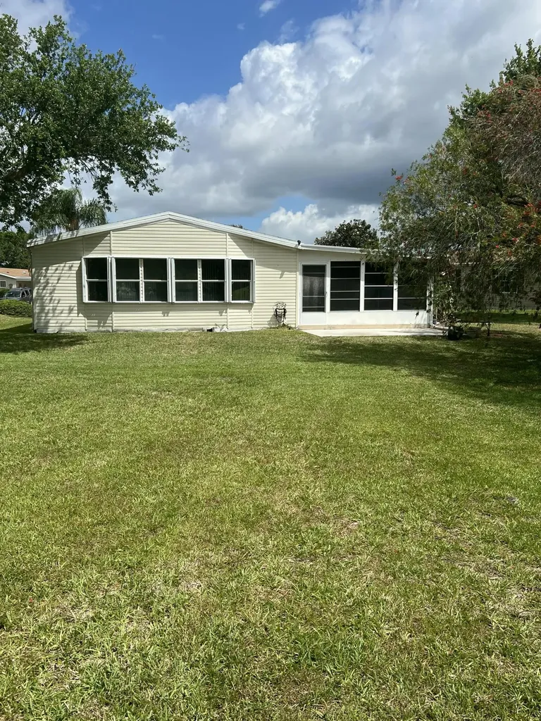 3042 5 Iron Drive Port St Lucie FL 34952