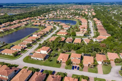 5585 40th Avenue Vero Beach FL 32967