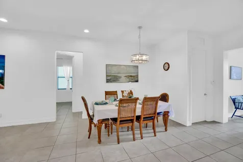 5585 40th Avenue Vero Beach FL 32967
