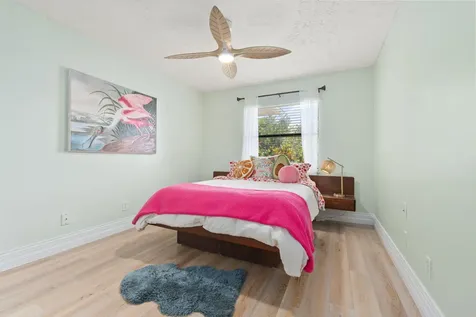 1904 NE Avenida Dracaena Jensen Beach FL 34957