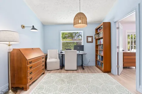 1904 NE Avenida Dracaena Jensen Beach FL 34957