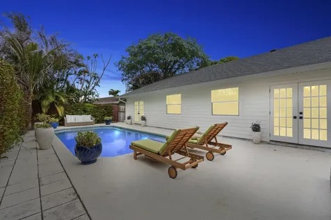 1904 NE Avenida Dracaena Jensen Beach FL 34957