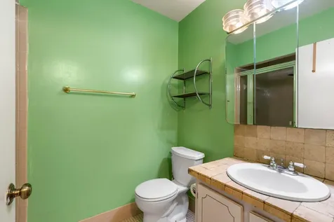 5025 NW 3rd Delray Beach FL 33445