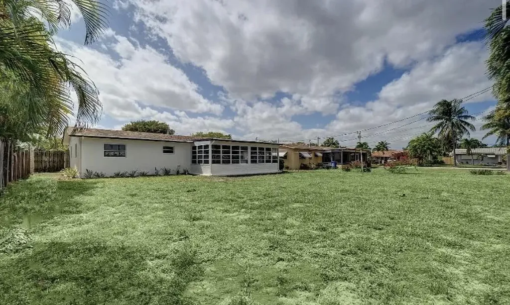 219 SE 13th Street Deerfield Beach FL 33441