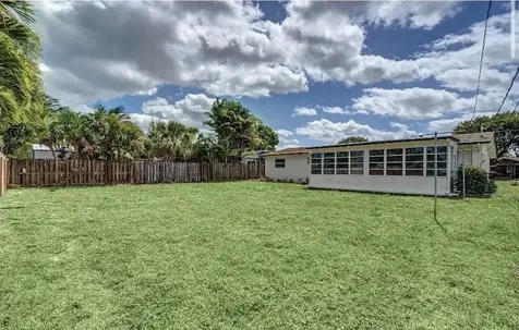 219 SE 13th Street Deerfield Beach FL 33441