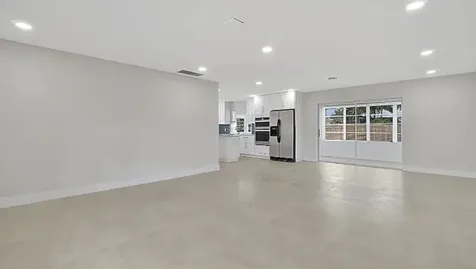 219 SE 13th Street Deerfield Beach FL 33441