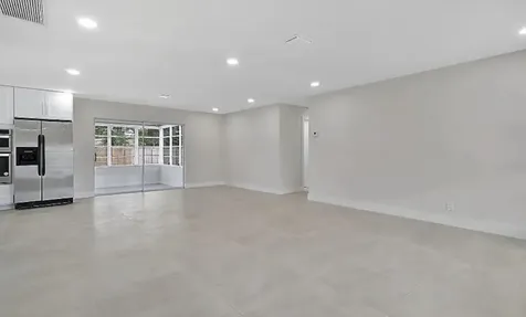 219 SE 13th Street Deerfield Beach FL 33441