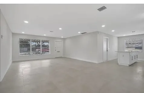 219 SE 13th Street Deerfield Beach FL 33441