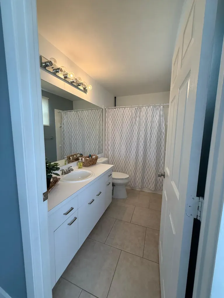 1120 W Lakes Drive Deerfield Beach FL 33442