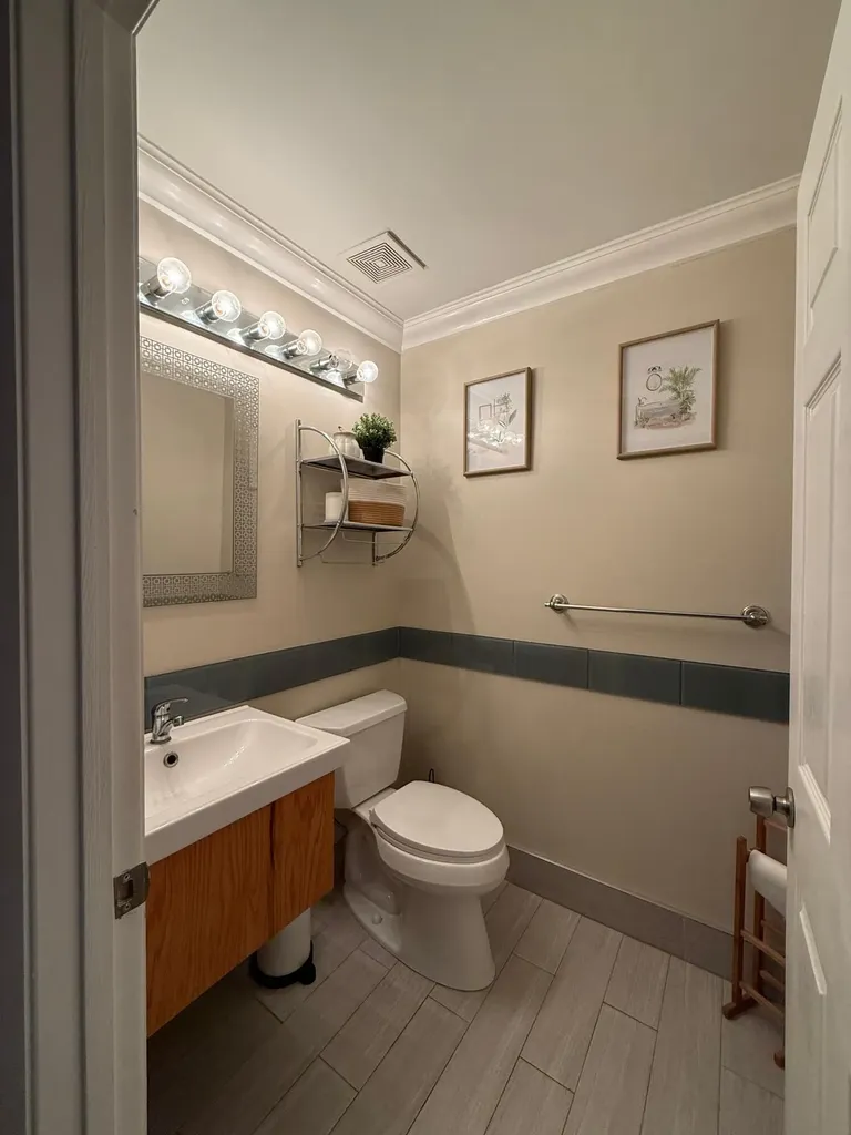 1120 W Lakes Drive Deerfield Beach FL 33442