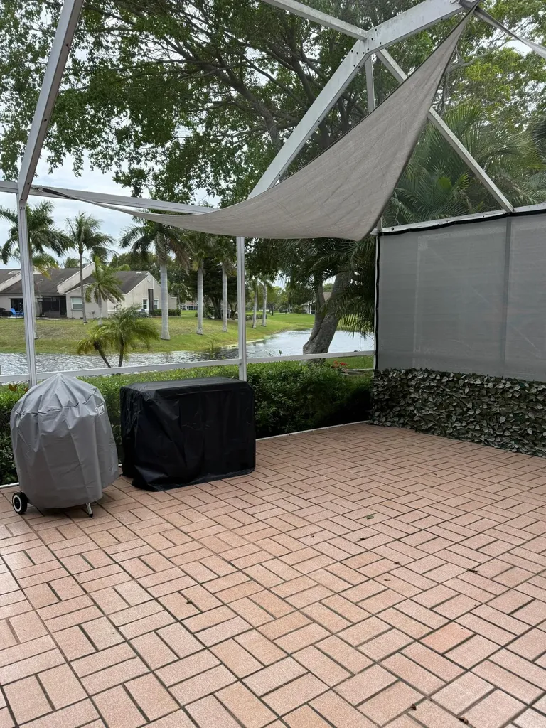 1120 W Lakes Drive Deerfield Beach FL 33442