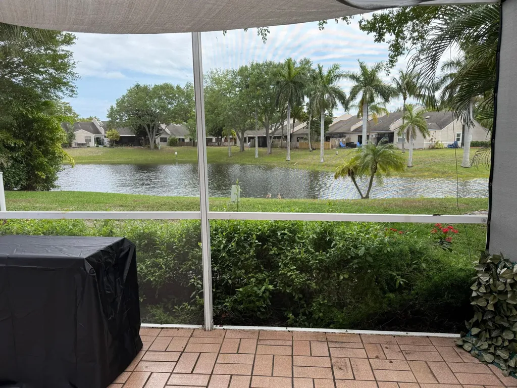 1120 W Lakes Drive Deerfield Beach FL 33442