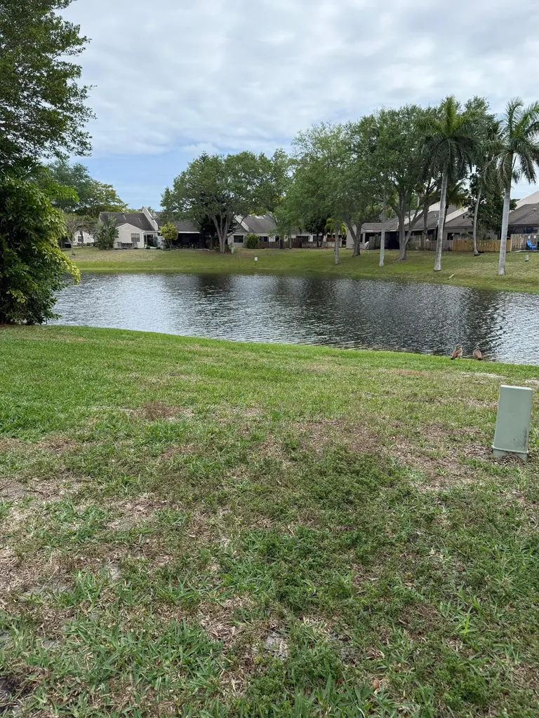 1120 W Lakes Drive Deerfield Beach FL 33442