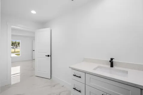 21483 NW 262nd Street Okeechobee FL 34972