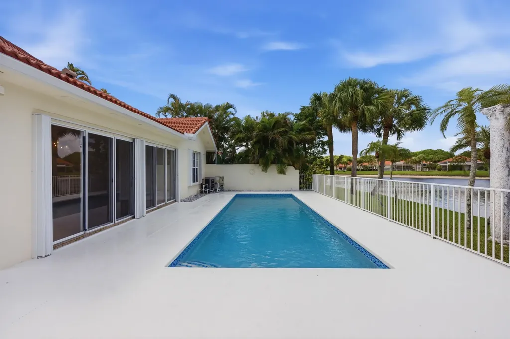283 Kelsey Park Circle Palm Beach Gardens FL 33410
