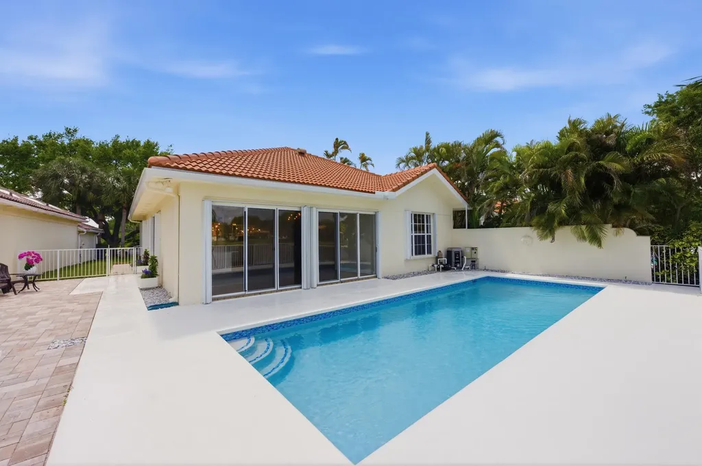 283 Kelsey Park Circle Palm Beach Gardens FL 33410