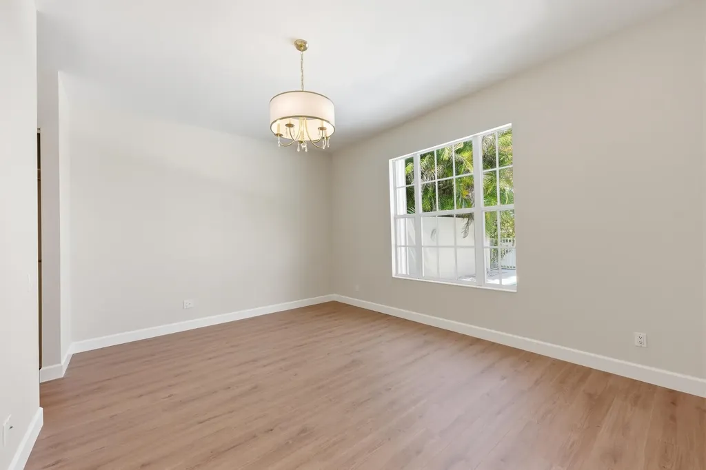 283 Kelsey Park Circle Palm Beach Gardens FL 33410