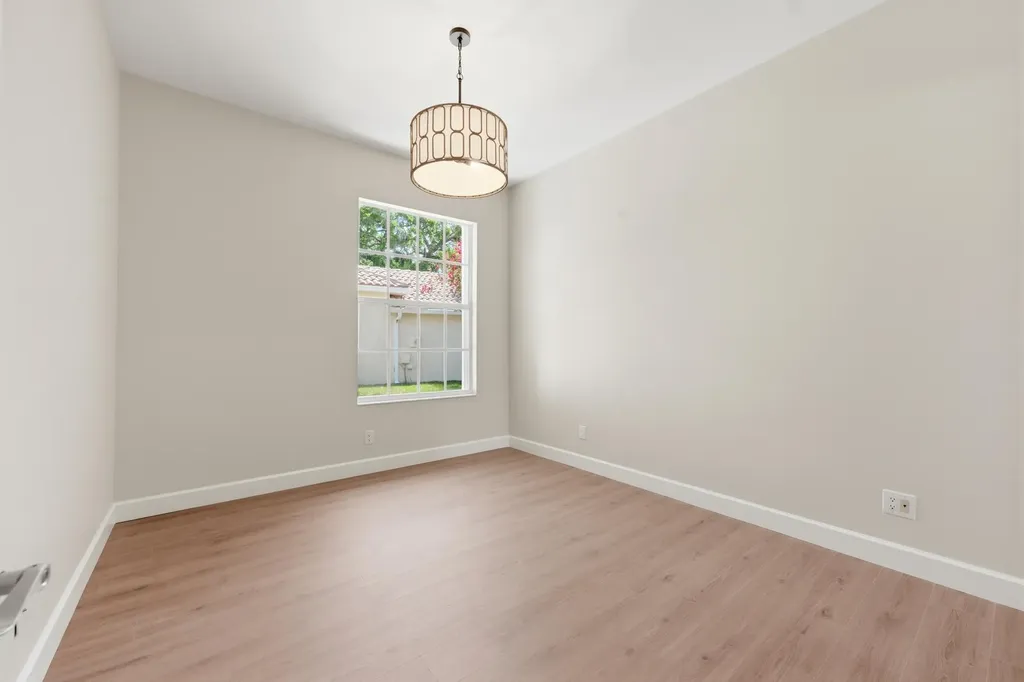 283 Kelsey Park Circle Palm Beach Gardens FL 33410