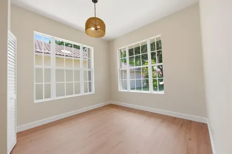 283 Kelsey Park Circle Palm Beach Gardens FL 33410
