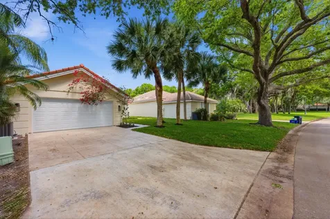 283 Kelsey Park Circle Palm Beach Gardens FL 33410