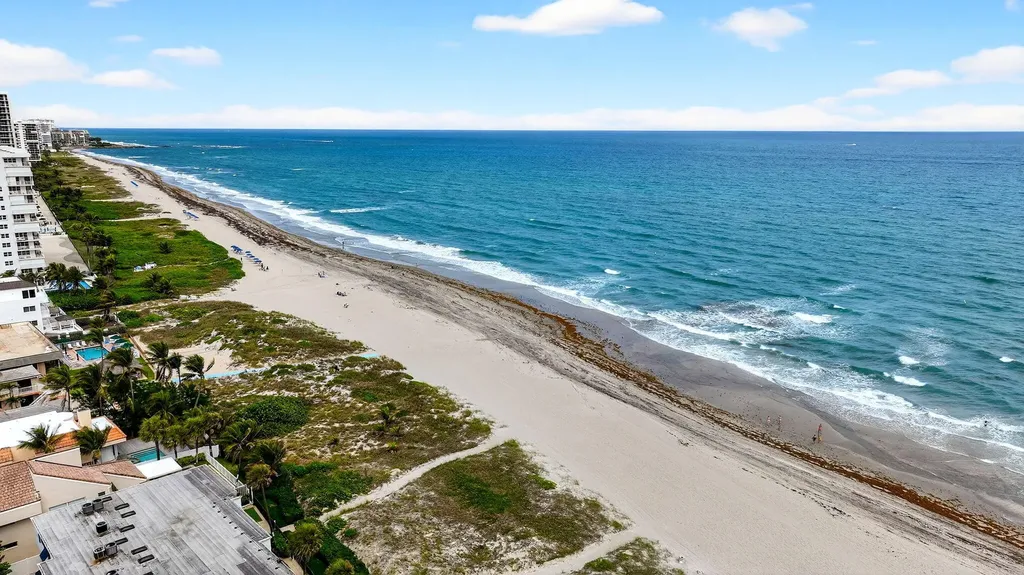1942 NE 6th Street Deerfield Beach FL 33441