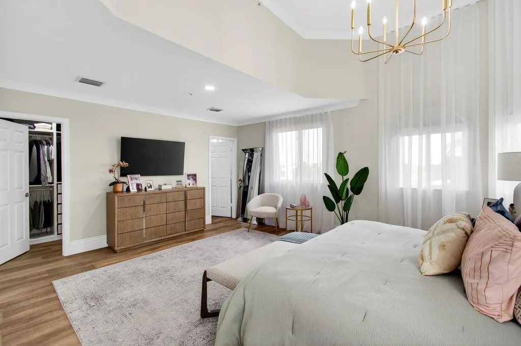 1942 NE 6th Street Deerfield Beach FL 33441