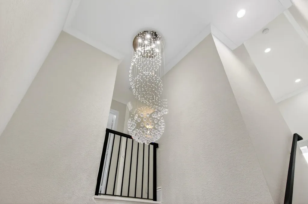 1942 NE 6th Street Deerfield Beach FL 33441