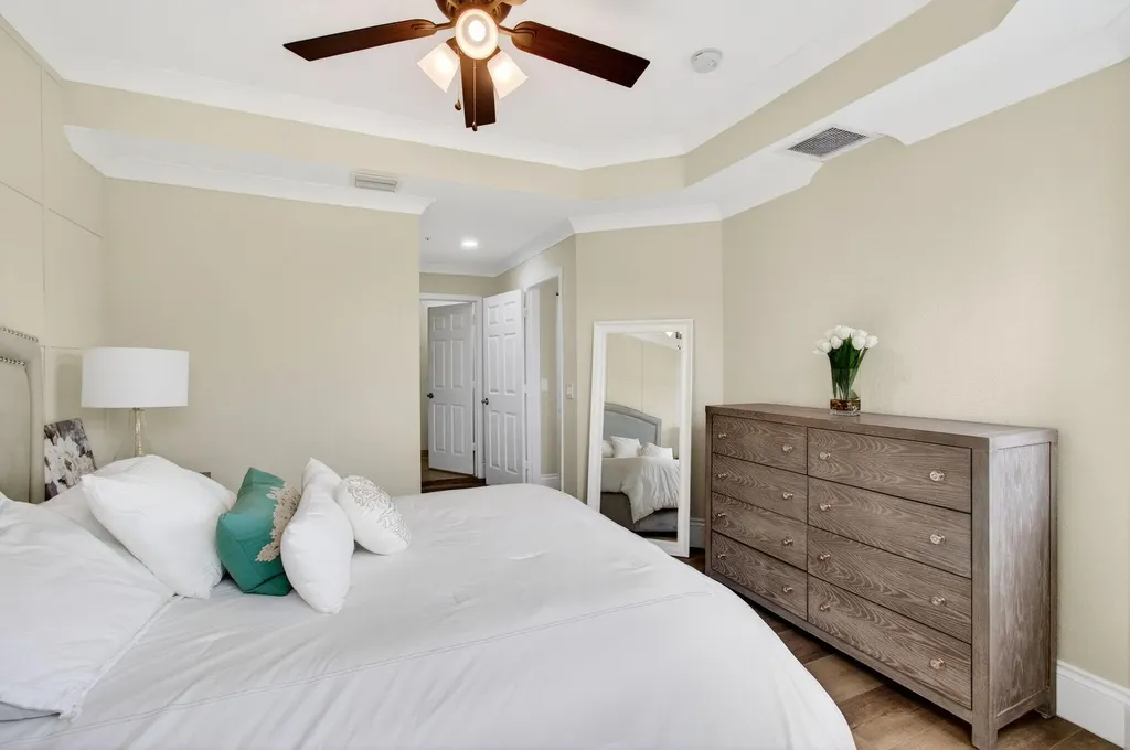 1942 NE 6th Street Deerfield Beach FL 33441