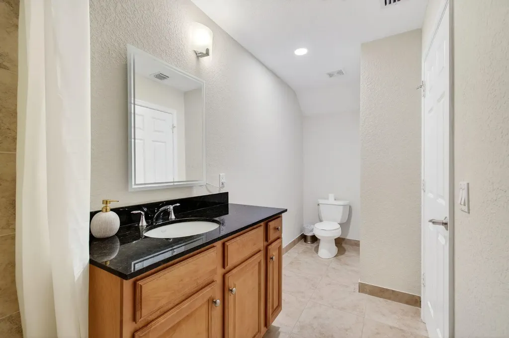 1942 NE 6th Street Deerfield Beach FL 33441