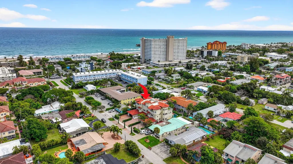 1942 NE 6th Street Deerfield Beach FL 33441